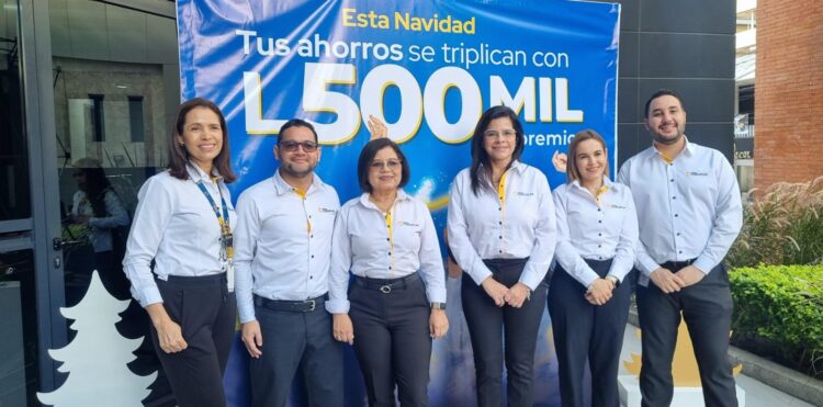 Banco CUSCATLAN lanza su Promoción  ¡En esta Navidad tus ahorros se triplican!