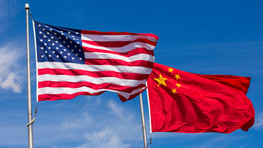 EE.UU. arremete contra «chinos depredadores» en un país latinoamericano