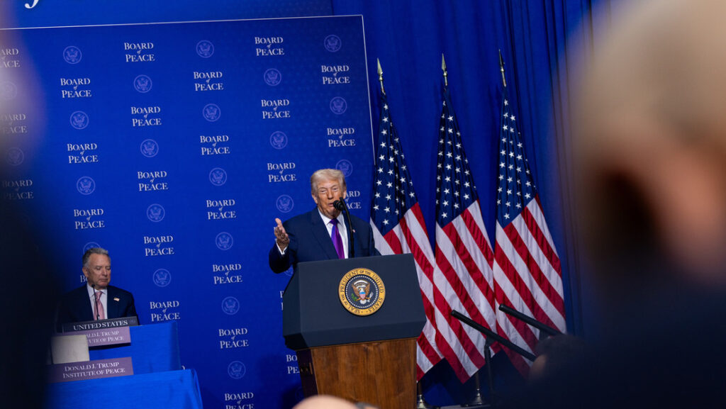 Trump revela el asombro que experimentó al ver a los soldados del Ejército chino