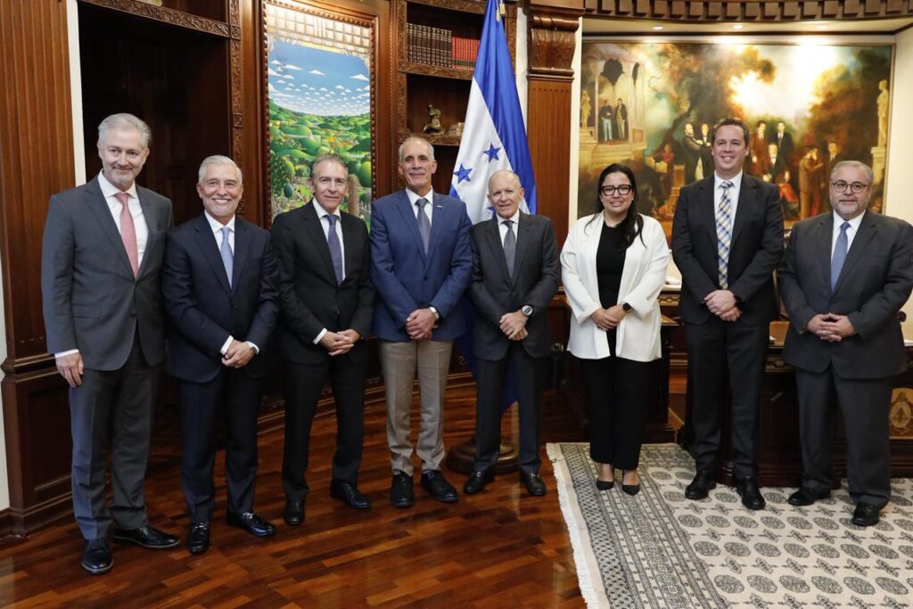 Gobierno fortalece confianza con corporación CMI para inversión y empleo