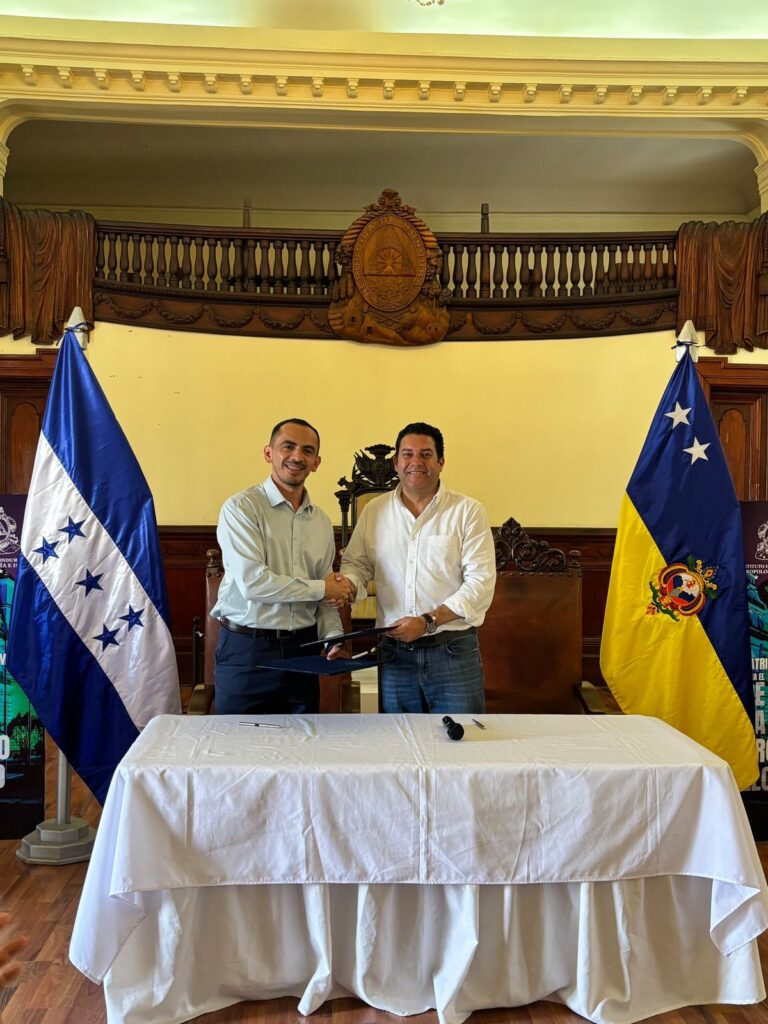 AMDC y el IHAH firman convenio para agilizar intervenciones en inmuebles patrimoniales del centro histórico de la capital
