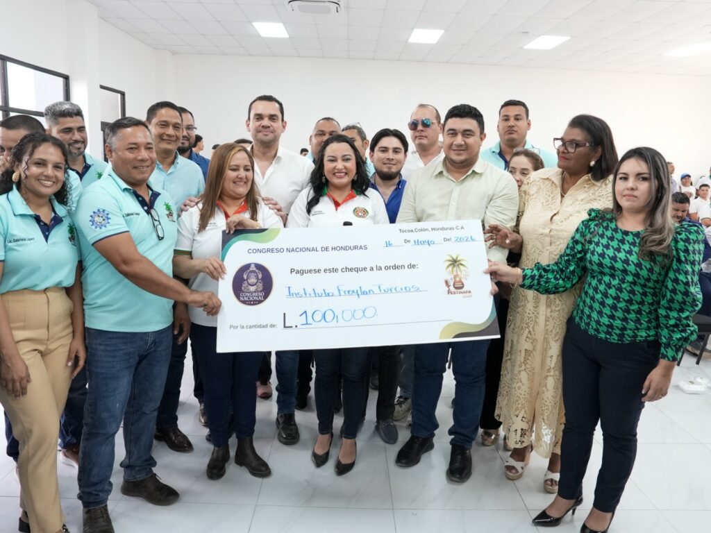 Congreso brinda ayuda económica para actividades culturales y deportivas en Colón