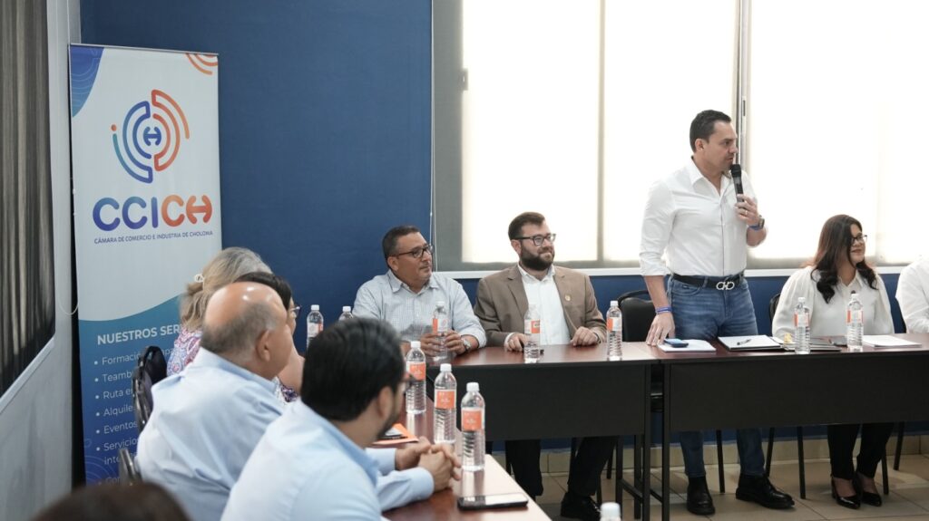 Zambrano garantiza respaldo del Congreso a Choloma para enfrentar desafíos