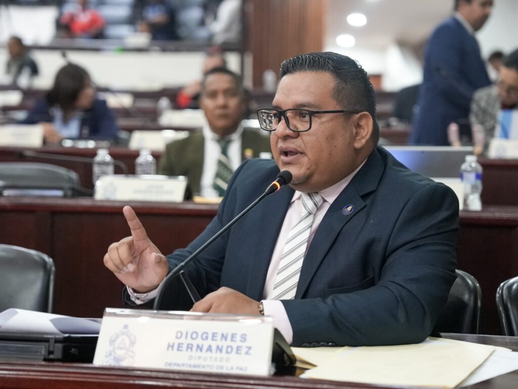 Legisladores de La Paz proponen pavimentar acceso a San Pedro de Tutule