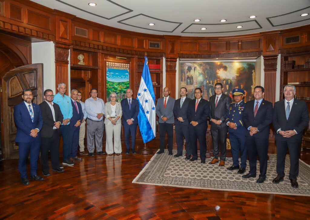 Presidente Asfura reafirma compromiso de Honduras con la gestión del riesgos y la cooperación regional