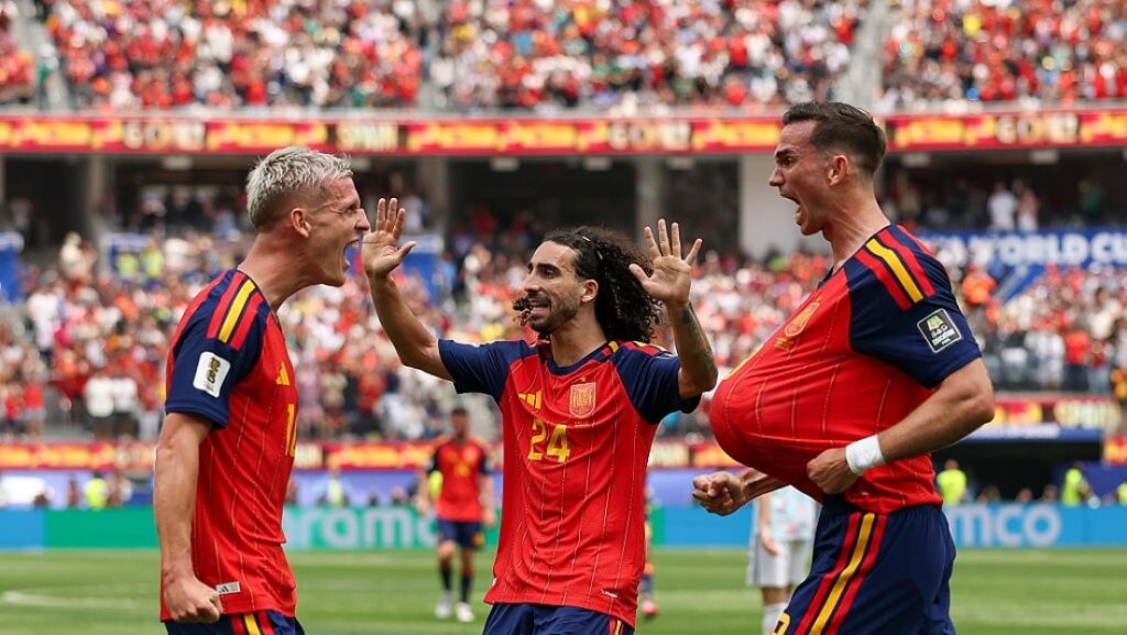 España gana con un gol agónico y deja fuera a Bélgica del Mundial