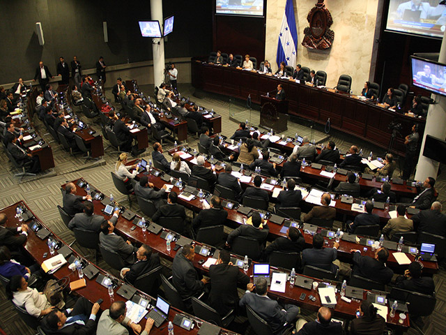 Entran en vigencia las reformas al Código Penal que endurecen penas contra femicidios