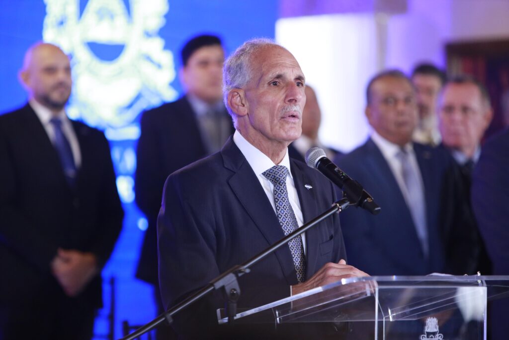 “Somos un Gobierno que hace, un Gobierno que construye”: Presidente Asfura en informe de primeros seis meses de Gobierno  Sé mi trabajo, sé lo que Honduras necesita y se lo voy a dar”, enfatizó el mandatario