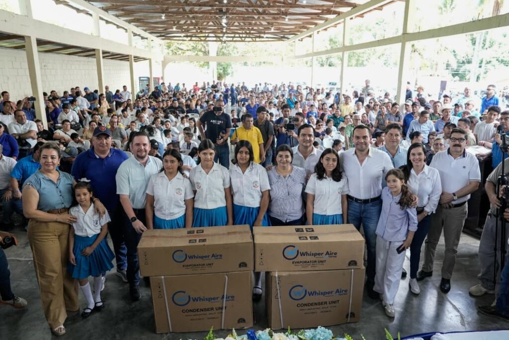 CN entrega 31 aires acondicionados a escuelas de 9 municipios de Santa Bárbara