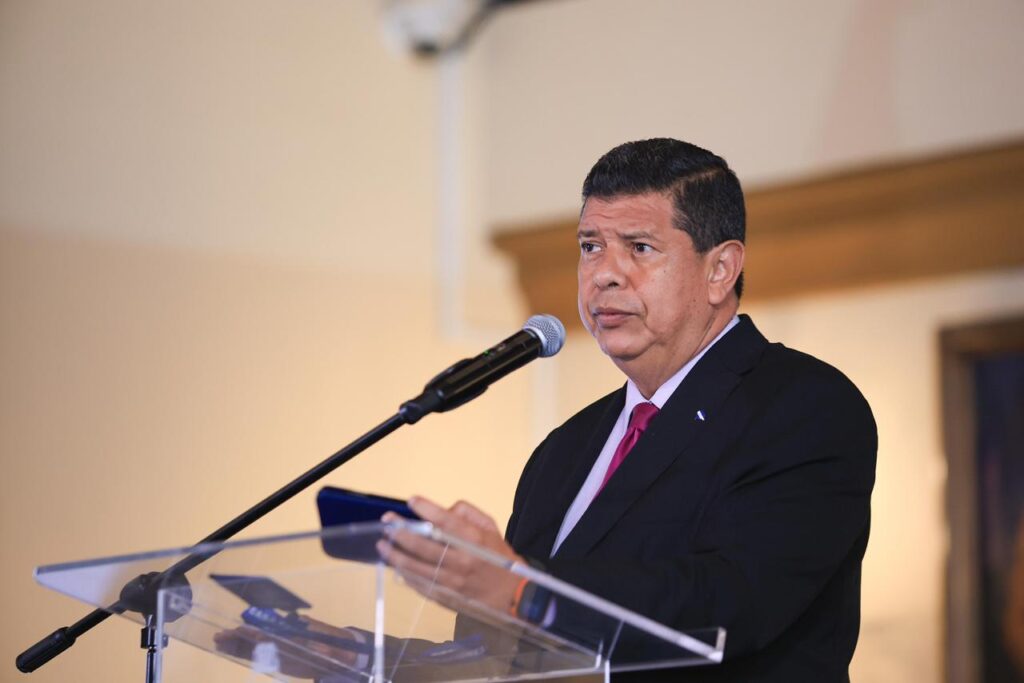 A nivel técnico continúa exploración sobre yacimientos de petróleo en la Mosquitia hondureña, informa ministro de Comunicaciones y Estrategia