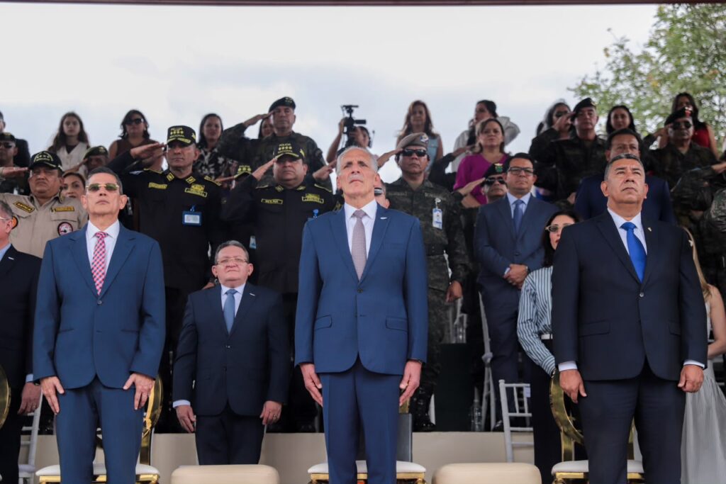 Presidente Asfura reafirma su compromiso con la PMOP en su XIII aniversario de fundación: “Los vamos a equipar para que nos protejan a nosotros”
