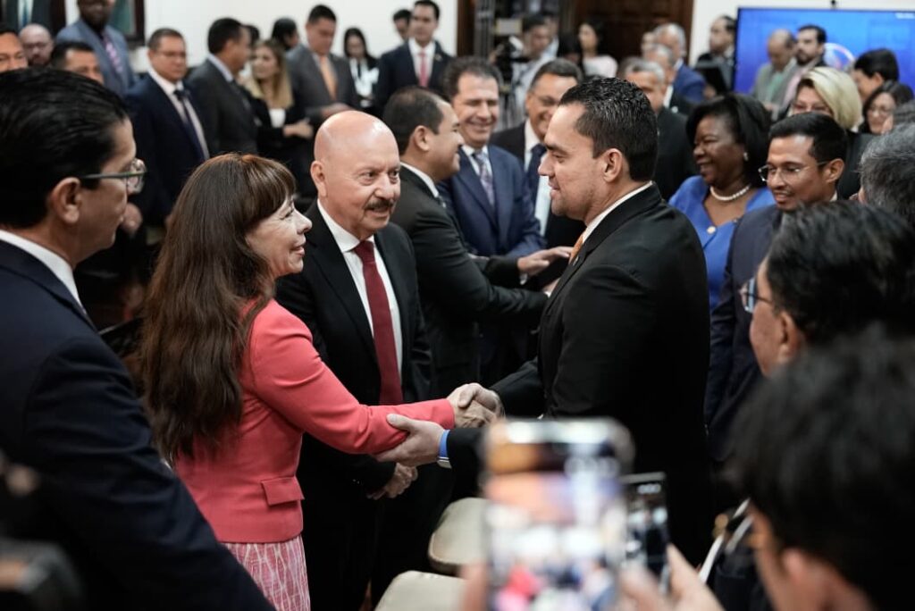 Honduras asume presidencia de Comisión de Salud del Foprel