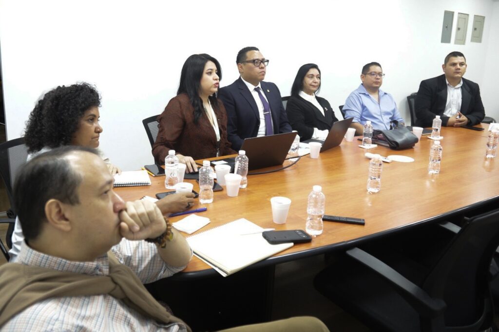 Congreso y organizaciones civiles preparan acuerdo de cooperación por derechos de migrantes