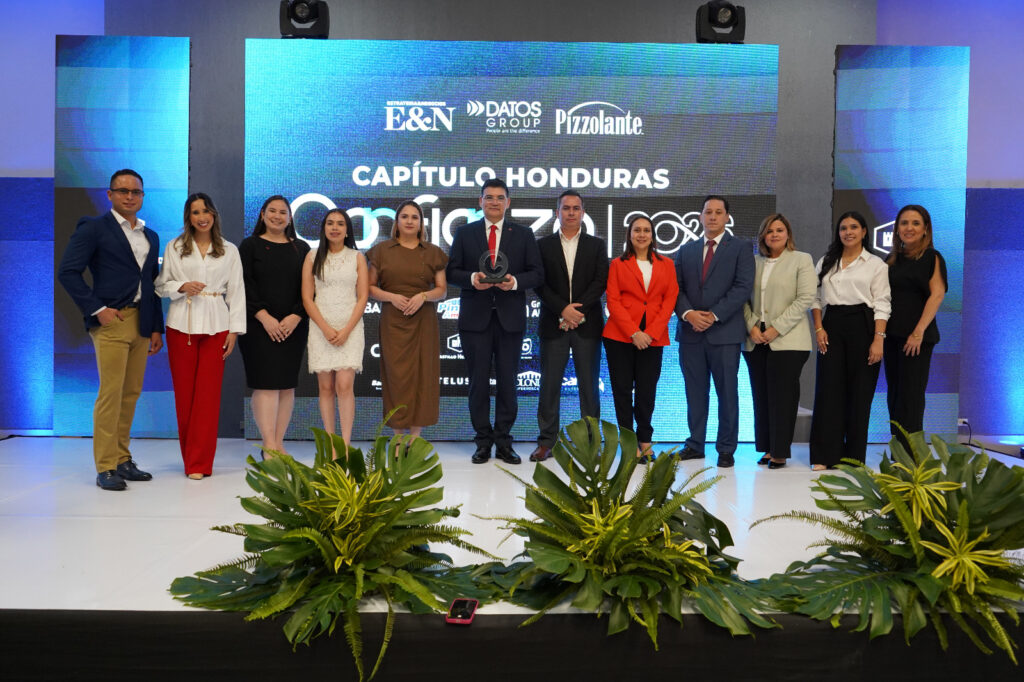 Grupo Financiero Atlántida recibe el sello Triple Confianza
