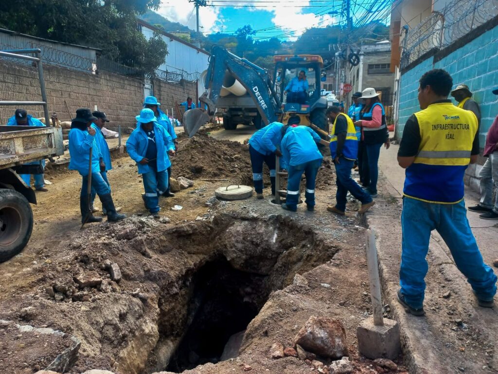 Alcaldía inicia reconstrucción de la avenida Posadas en el barrio Buenos Aires y refuerza trabajos viales en otros sectores de la capital