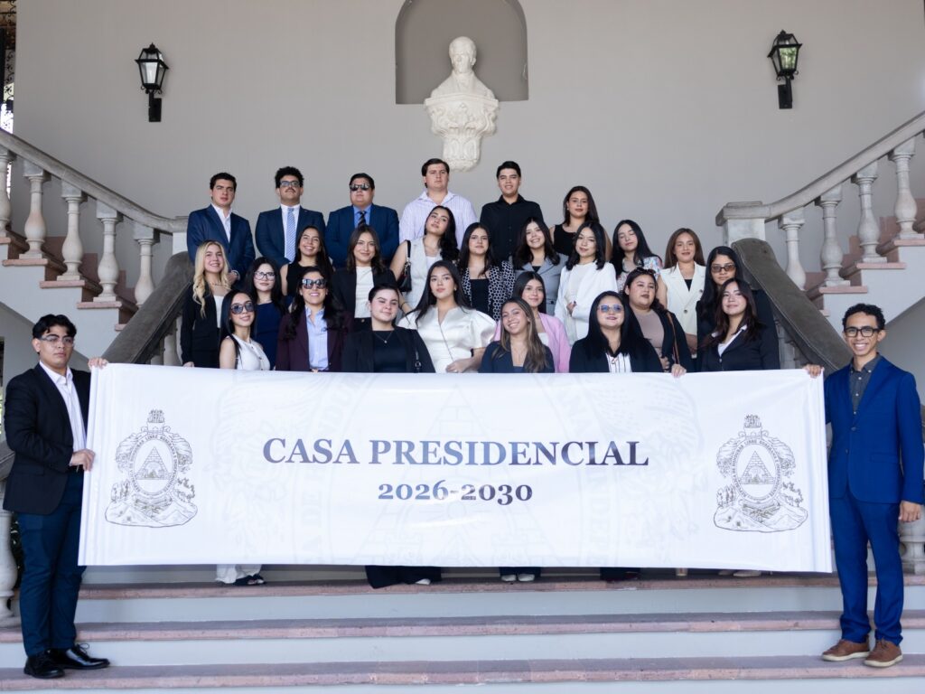 Como enriquecedora califican estudiantes de la Unitec San Pedro Sula su visita a Casa Presidencial