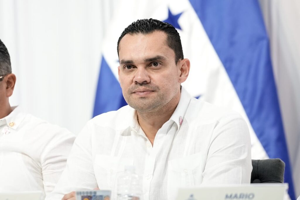 Asambleas informativas en salud están politizadas, afirma presidente del Congreso